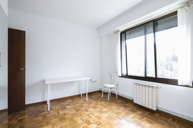 amplia-vivienda-a-reformar-en-la-zona-universitaria-81613662520-size-vb