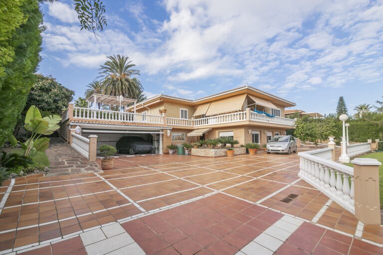 casa-con-gran-superficie-en-la-prestigiosa-urbanizacion-de-tancat-de-lalter-01738582801-size-vb