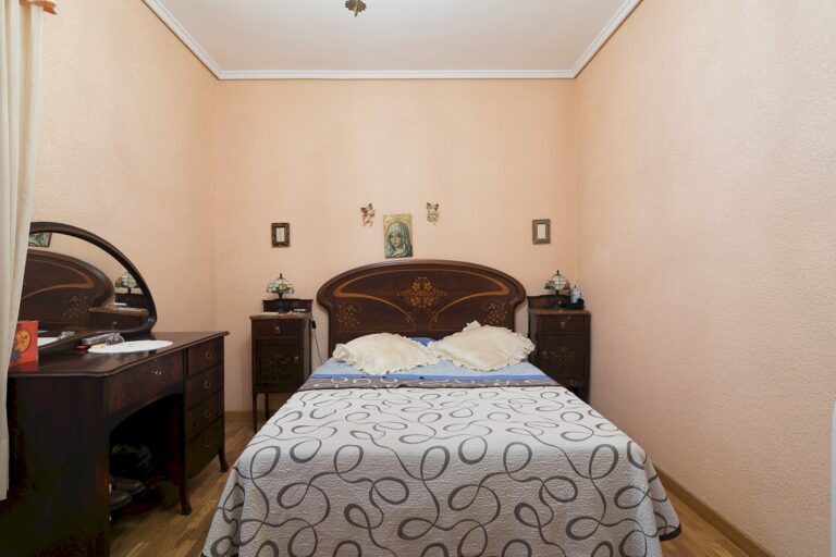 casa-con-gran-superficie-en-la-prestigiosa-urbanizacion-de-tancat-de-lalter-151738582836-size-vb
