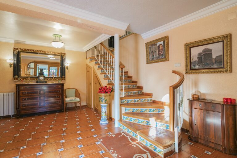 casa-con-gran-superficie-en-la-prestigiosa-urbanizacion-de-tancat-de-lalter-61738582816-size-vb