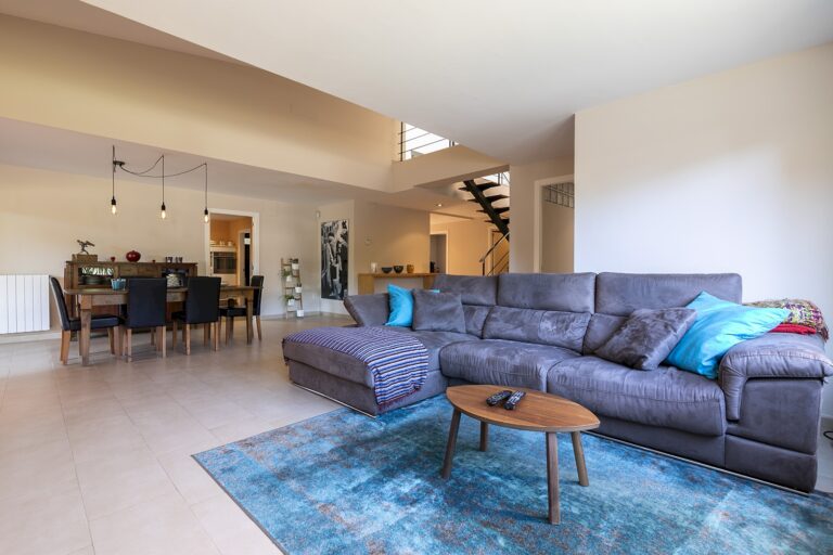 casa-de-diseno-en-urbanizacion-cercana-a-valencia-11759160104-size-vb