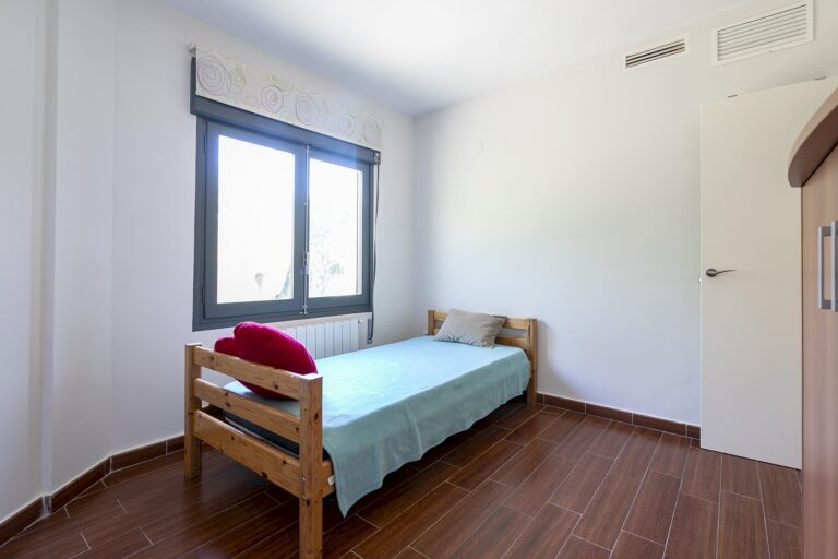 casa-de-diseno-en-urbanizacion-cercana-a-valencia-141759160131-size-vb