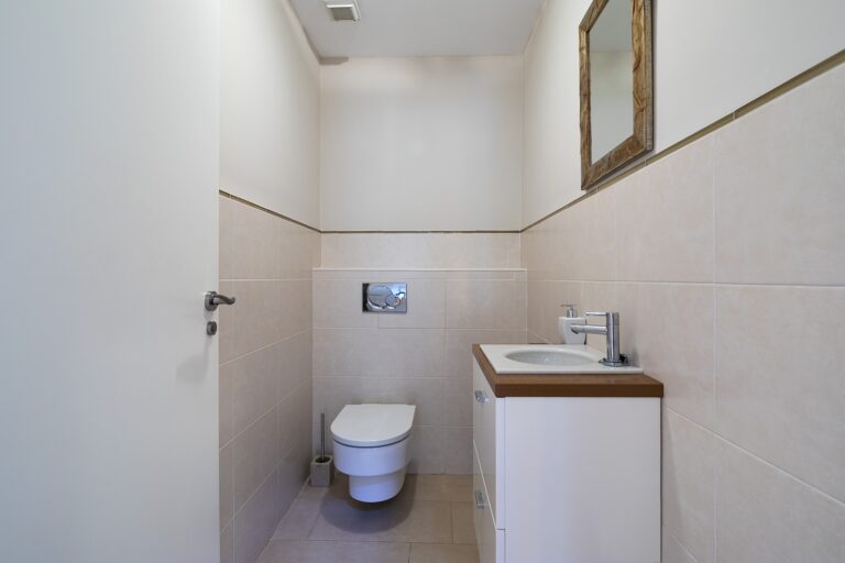 casa-de-diseno-en-urbanizacion-cercana-a-valencia-181759160140-size-vb