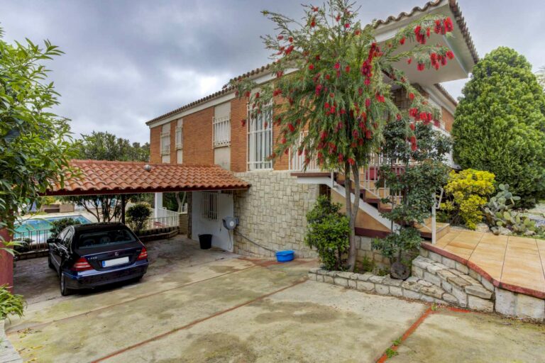 casa-de-estilo-tradicional-en-la-zona-residencial-de-el-vedat-de-torrente-valencia-151650366636-size-vb