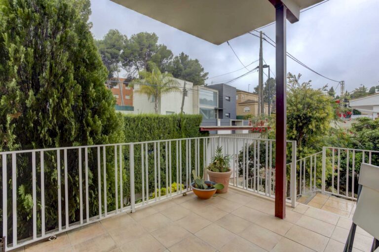 casa-de-estilo-tradicional-en-la-zona-residencial-de-el-vedat-de-torrente-valencia-171650366641-size-vb