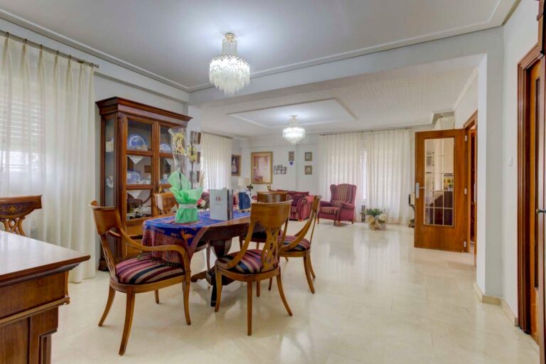 casa-de-estilo-tradicional-en-la-zona-residencial-de-el-vedat-de-torrente-valencia-31650366608-size-vb