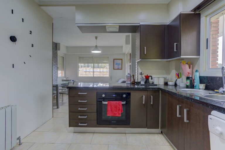 casa-de-estilo-tradicional-en-la-zona-residencial-de-el-vedat-de-torrente-valencia-51650366613-size-vb
