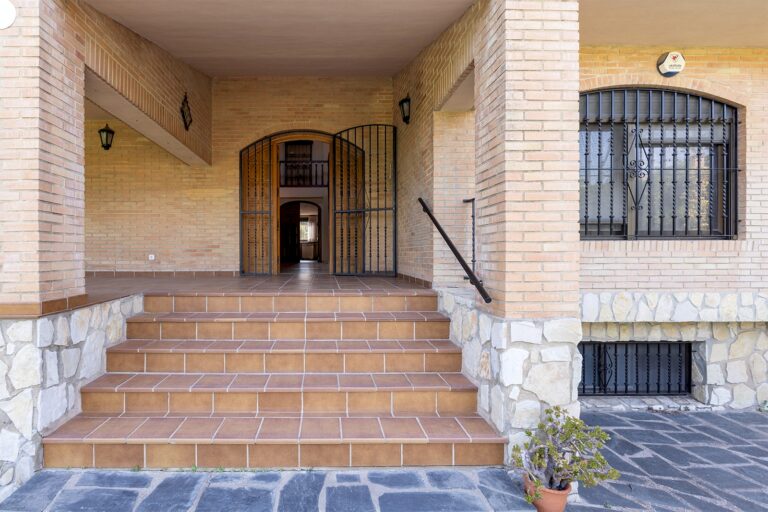 chalet-de-lujo-en-riba-roja-de-turia-valencia-191752680143-size-vb