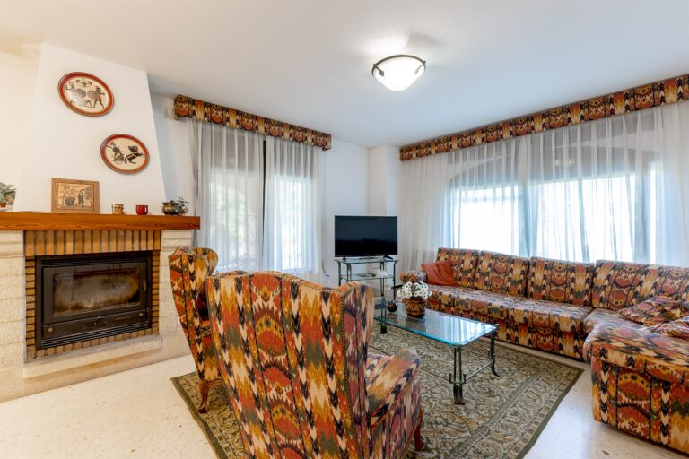 chalet-de-lujo-en-riba-roja-de-turia-valencia-41752680110-size-vb
