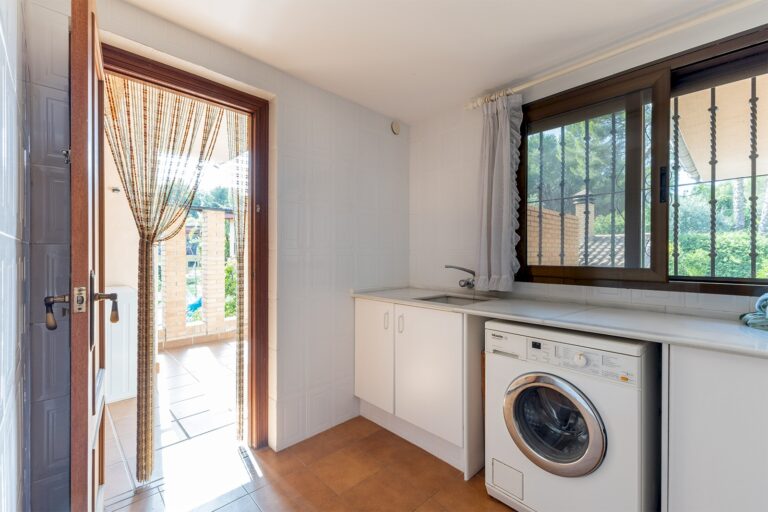 chalet-de-lujo-en-riba-roja-de-turia-valencia-71752680116-size-vb