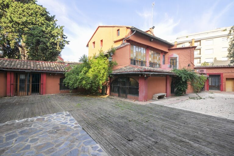 espectacular-chalet-en-el-centro-de-xativa-01697616001-size-vb