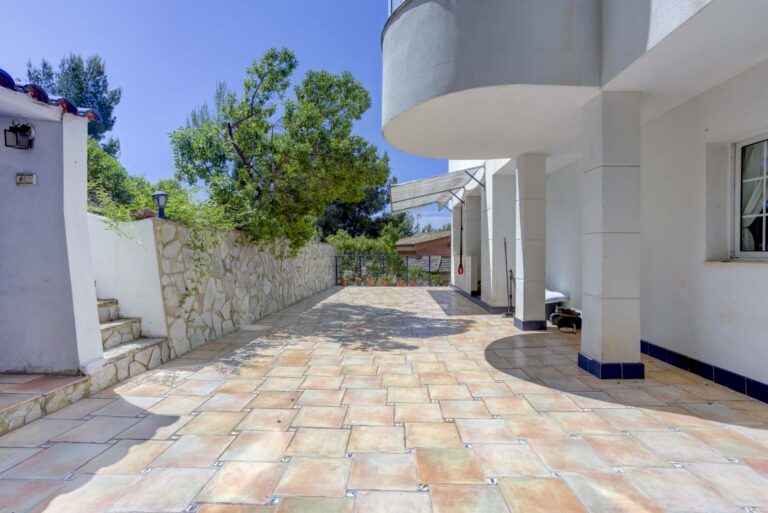fantastico-chalet-con-magnificas-vistas-en-urbanizacion-de-lujo-141654172731-size-vb