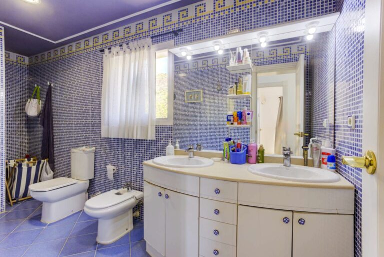 fantastico-chalet-con-magnificas-vistas-en-urbanizacion-de-lujo-301654172765-size-vb
