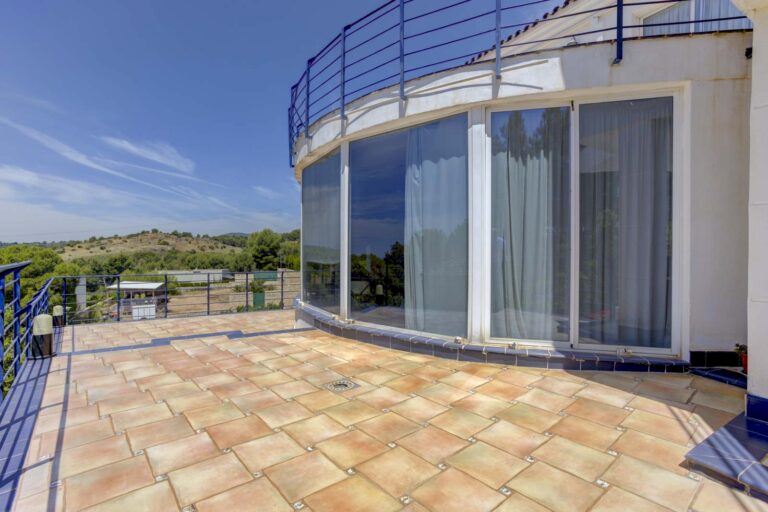 fantastico-chalet-con-magnificas-vistas-en-urbanizacion-de-lujo-351654172776-size-vb