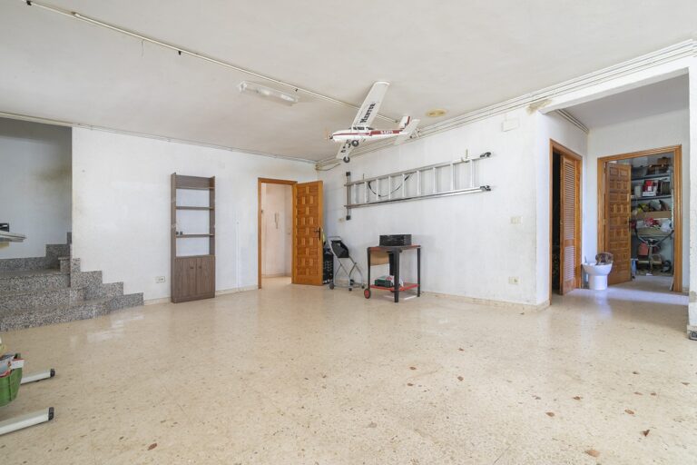 fantastico-chalet-con-piscina-en-urbanizacion-privada-de-picassent-161708442481-size-vb