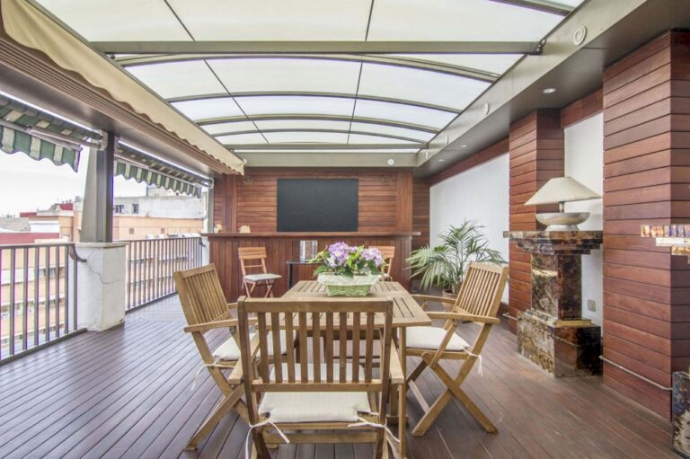 impresionante-piso-para-entrar-a-vivir-en-pleno-corazon-de-valencia-111609254913-size-vb