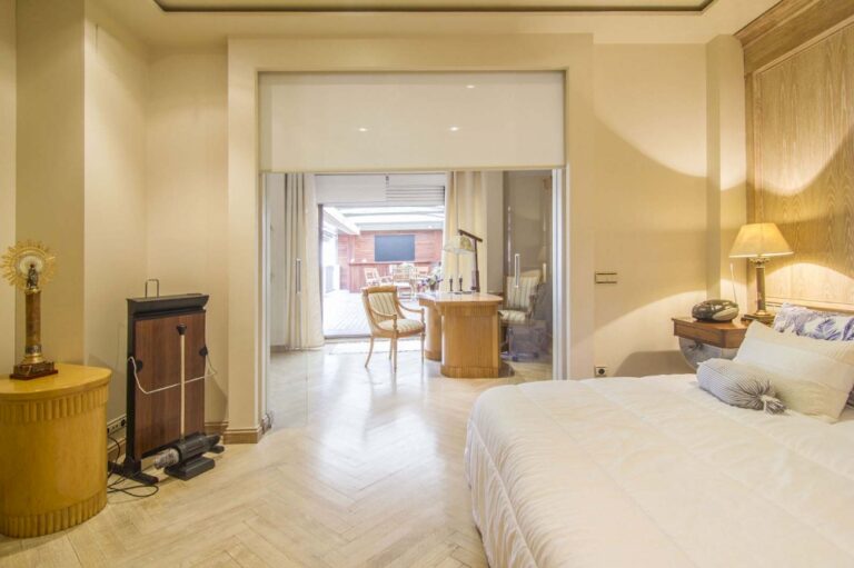 impresionante-piso-para-entrar-a-vivir-en-pleno-corazon-de-valencia-131609254914-size-vb