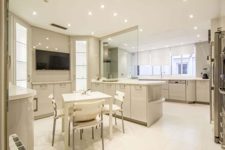 impresionante-piso-para-entrar-a-vivir-en-pleno-corazon-de-valencia-81609254910-size-vb