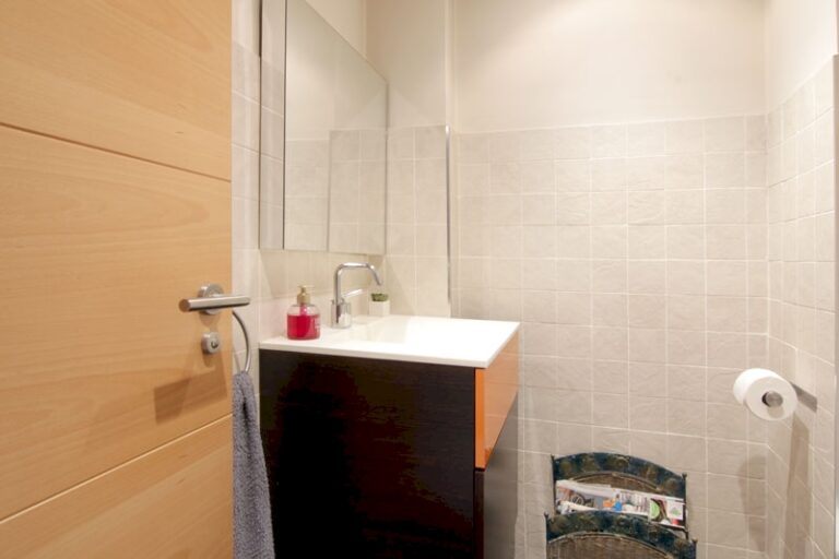 moderna-casa-de-pueblo-con-todas-las-comodidades-en-la-localidad-de-paterna-valencia-141701079510-size-vb