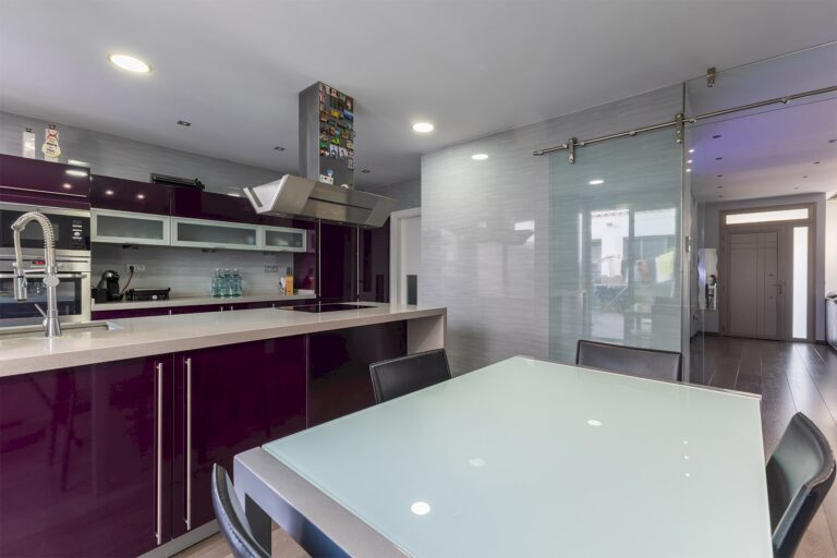 moderna-planta-baja-rodeada-de-servicios-41698253212-size-vb
