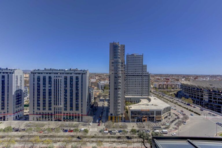 piso-con-gran-terraza-y-magnificas-vistas-en-un-exclusivo-complejo-residencial-de-nou-campanar-valencia-21740397805-size-vb