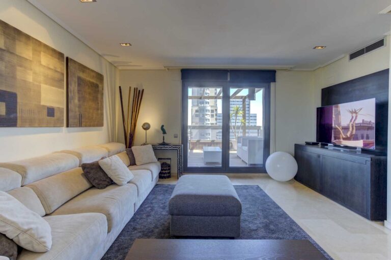 piso-con-gran-terraza-y-magnificas-vistas-en-un-exclusivo-complejo-residencial-de-nou-campanar-valencia-41740397810-size-vb