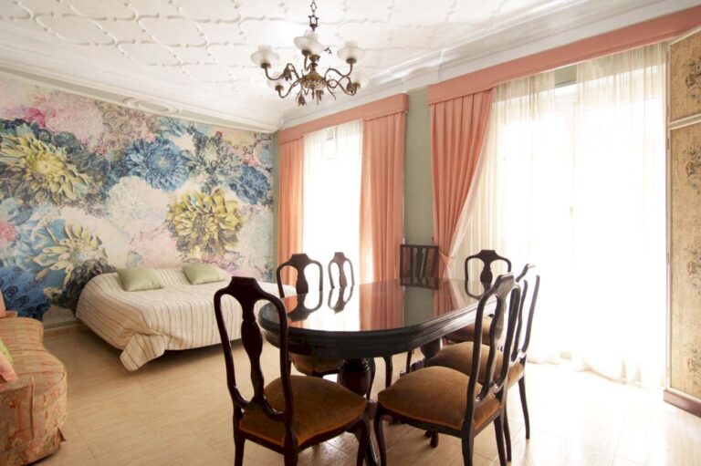 piso-con-licencia-turistica-en-una-finca-senorial-del-casco-antiguo-01591801543-size-vb