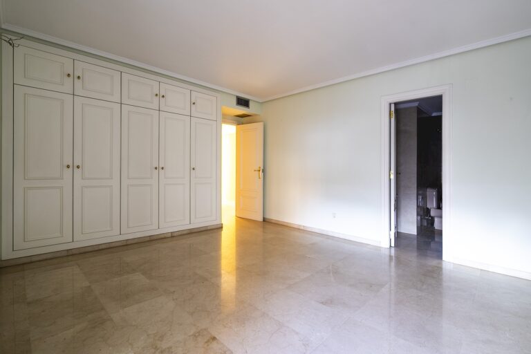 propiedad-con-terraza-en-el-cauce-del-rio-turia-51636110321-size-vb