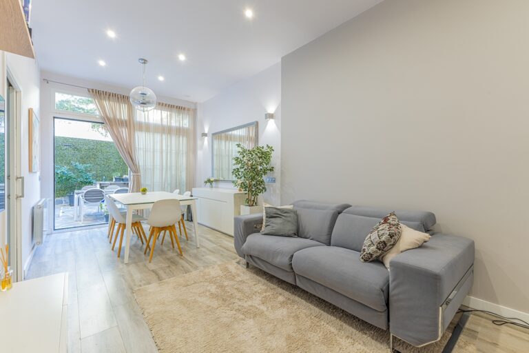 propiedad-unica-en-una-zona-emergente-de-valencia-11748345104-size-vb