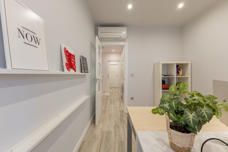 propiedad-unica-en-una-zona-emergente-de-valencia-121748345128-size-vb