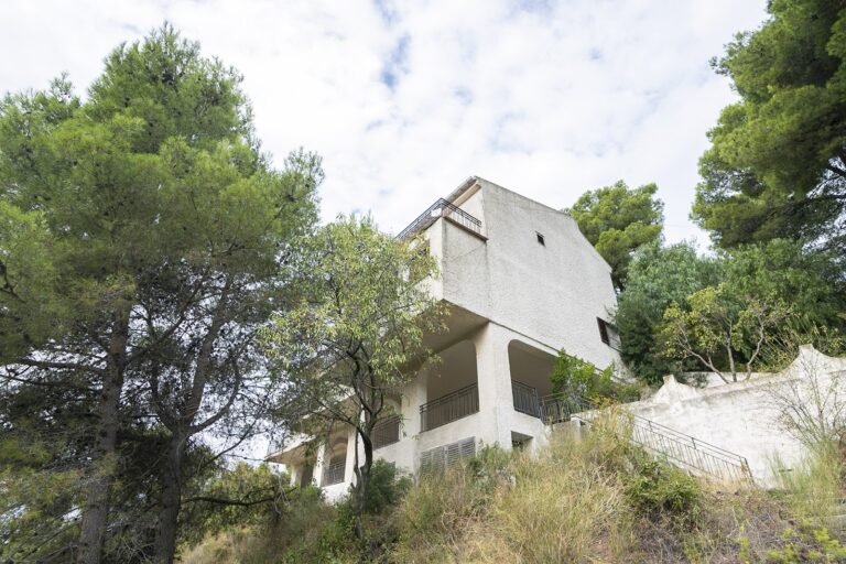 tres-casas-con-terreno-en-plena-naturaleza-en-serra-161600690535-size-vb