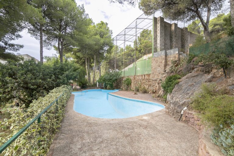 tres-casas-con-terreno-en-plena-naturaleza-en-serra-171600690538-size-vb