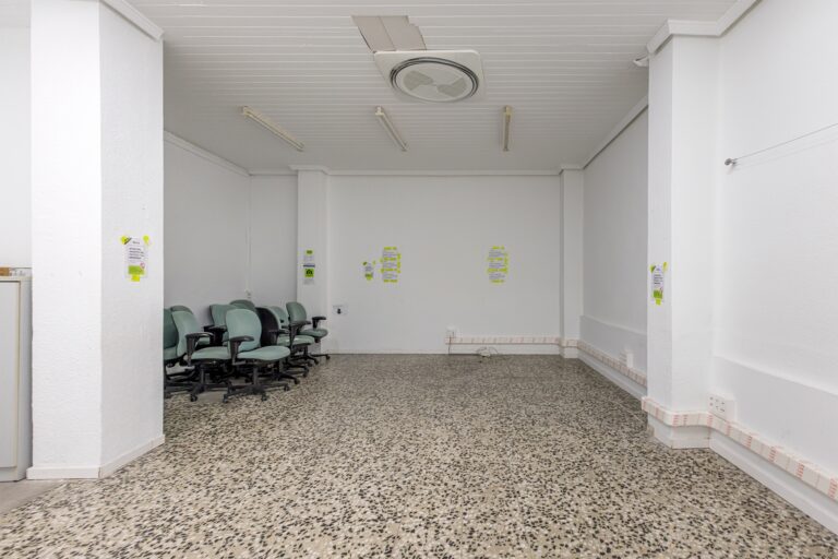 -101790333744-size-vb