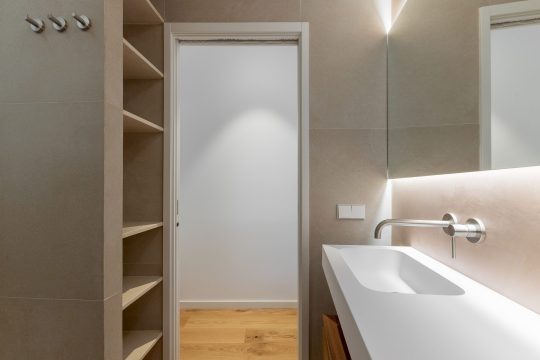 apartamento-de-diseno-en-el-casco-antiguo-141716202035-size-vb