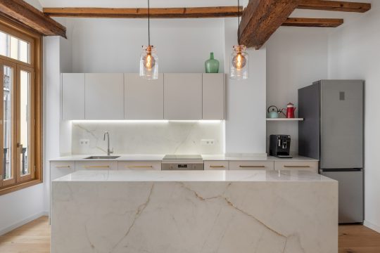 apartamento-de-diseno-en-el-casco-antiguo-21716201921-size-vb