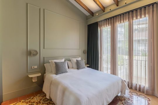 hotel-boutique-junto-a-ruzafa-41716306344-size-vb