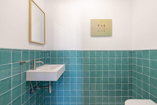 modernidad-eclectica-junto-al-mar-81716480069-size-vb
