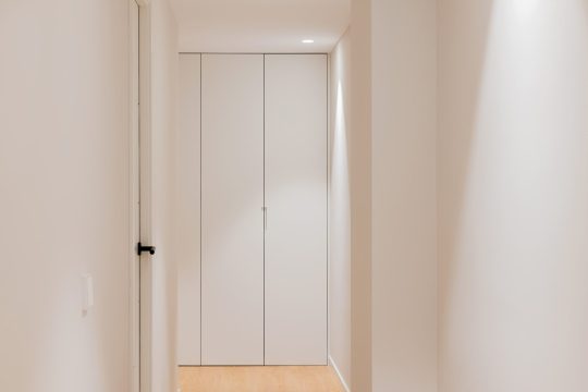 piso-de-diseno-moderno-en-albors-211716198506-size-vb