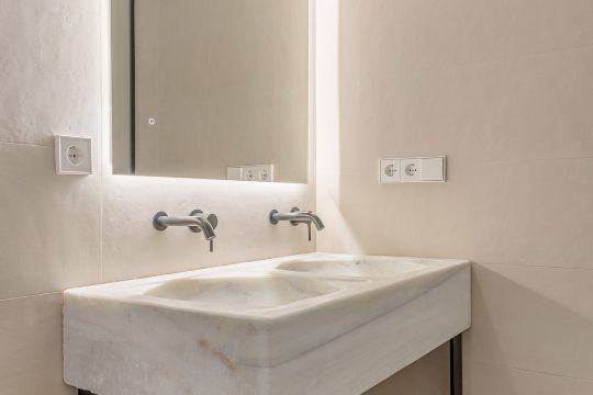 reforma-integral-de-vivienda-clasica-en-el-centro-de-valencia-101741005954-size-vb